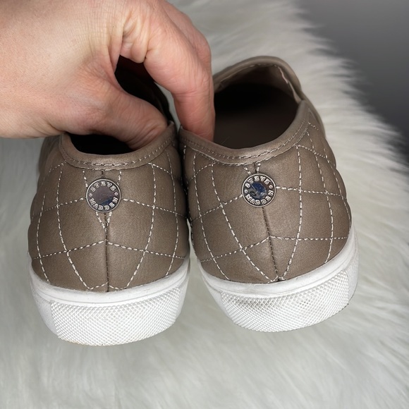 Steve Madden | Zaander Slip-On Sneaker - Gray - Picture 10 of 11